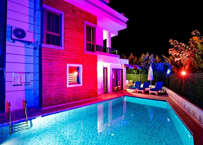 Villa 3 Bedroom - Close To The Center