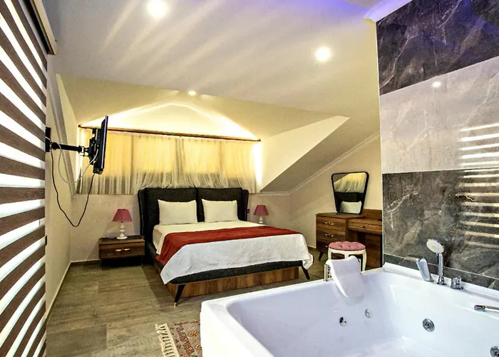 3 Bedroom - Close To The Center *