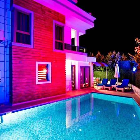 Villa 3 Bedroom - Close To The Center