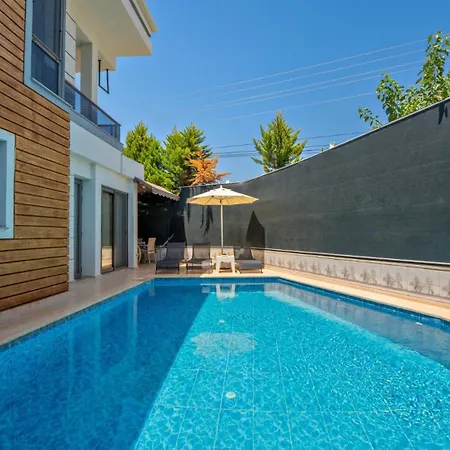 3 Bedroom - Close To The Center * Fethiye