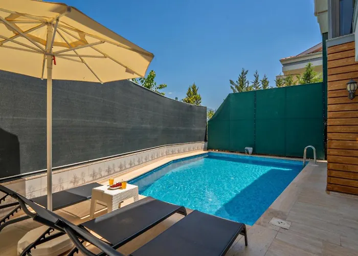 Villa 3 Bedroom - Close To The Center