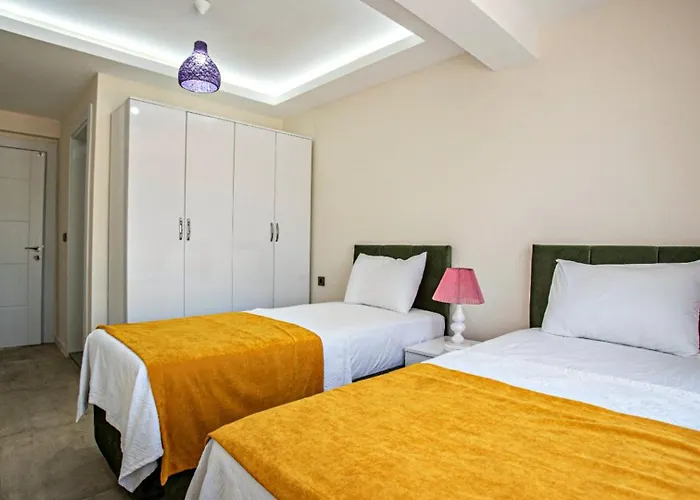 3 Bedroom - Close To The Center Villa