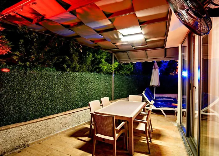 3 Bedroom - Close To The Center